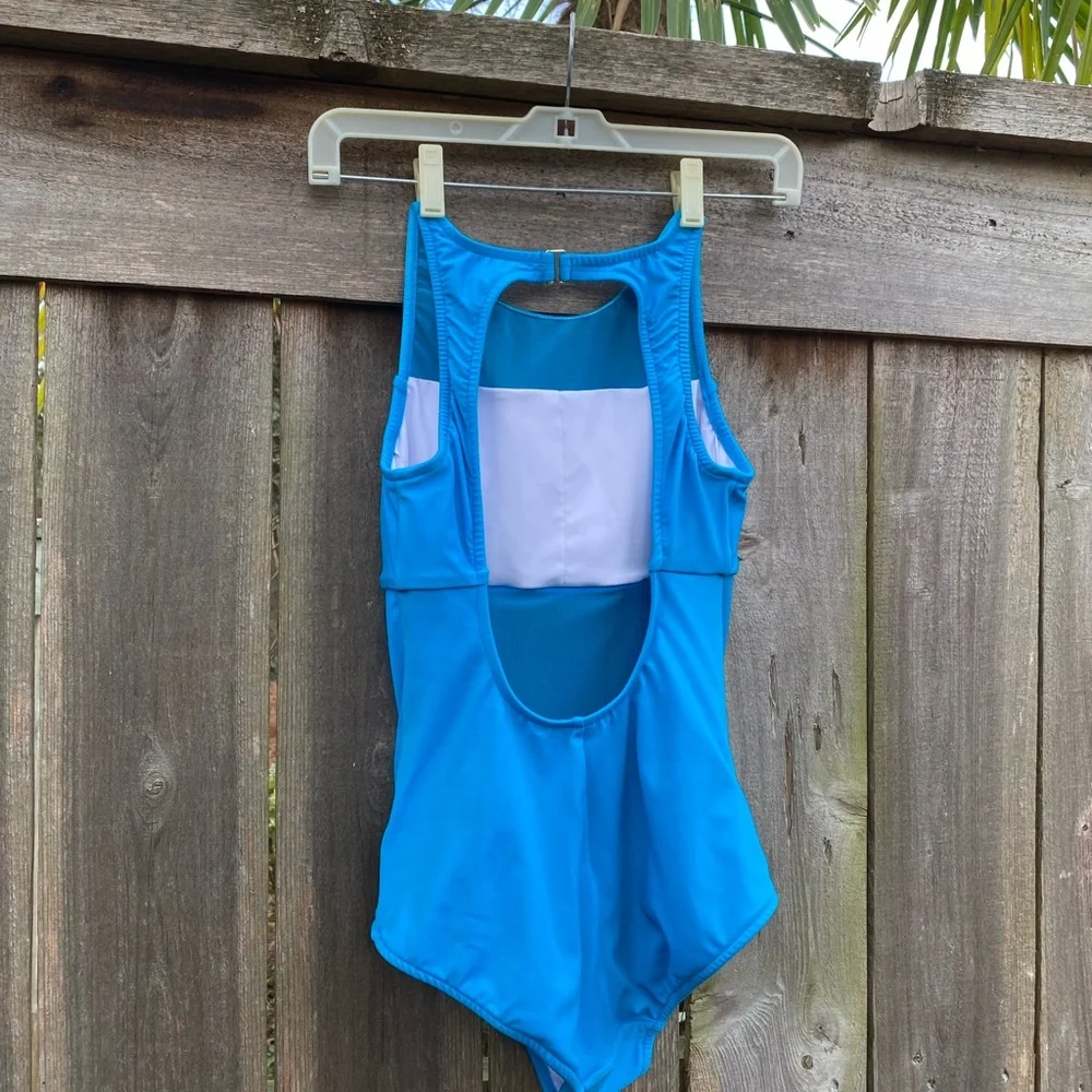 🩵 HOST PICK 🩵 One-Piece Mesh Tank Swimsuit - Picture 6 of 7